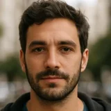 Emanuel Sandi, auteur du guide